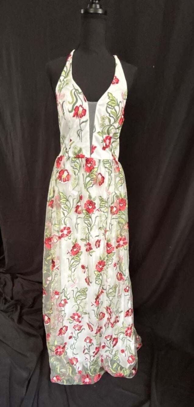 City Studio White Floral Embroidered Sleeveless V-Neck Maxi Gown